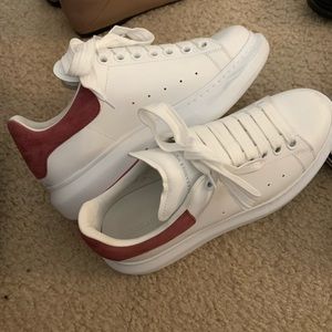 Alexander McQueen sneakers with dark pink back
